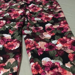 Banana republic Floral Pants size 4